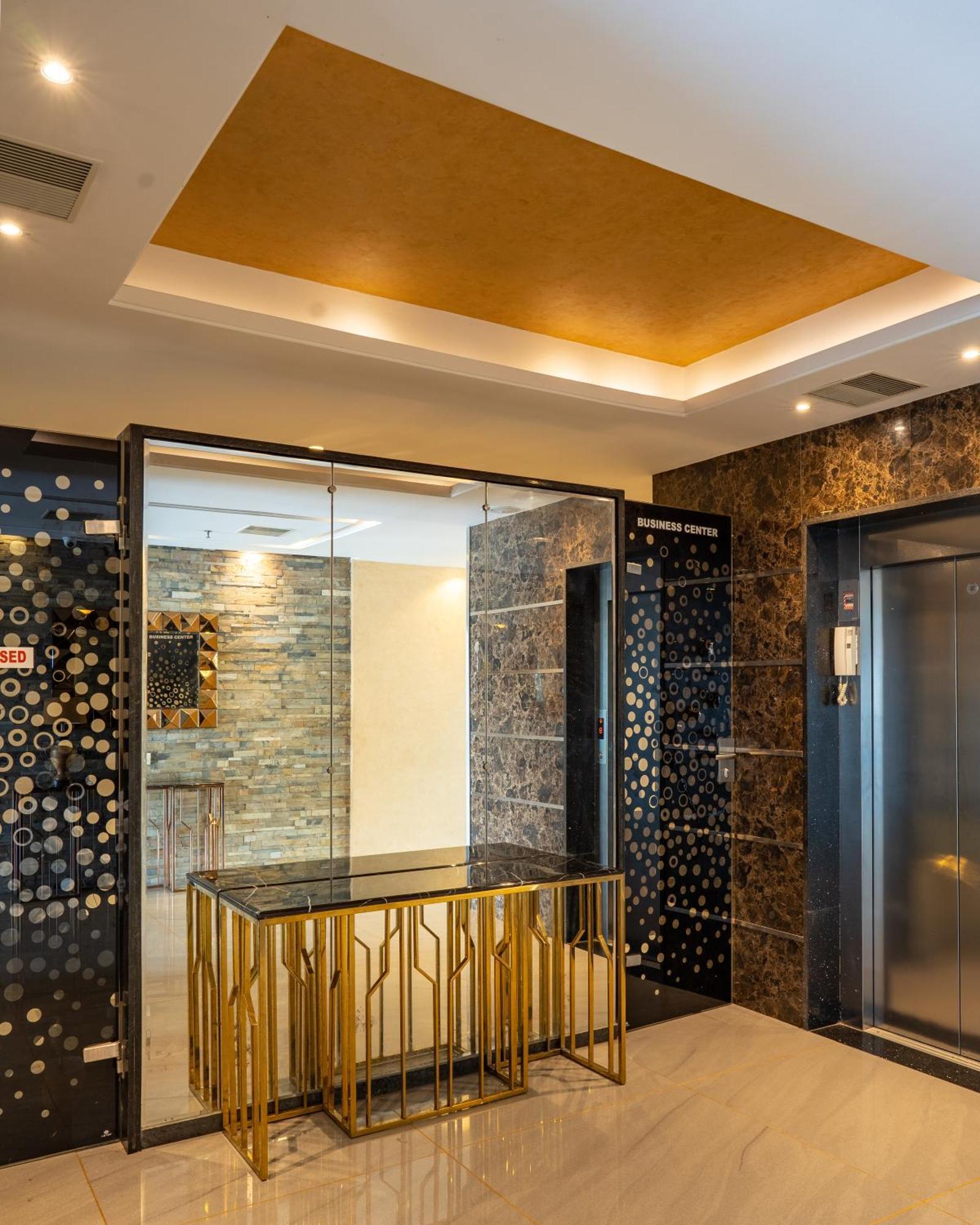 Kent Baywatch Suites Коччи Экстерьер фото