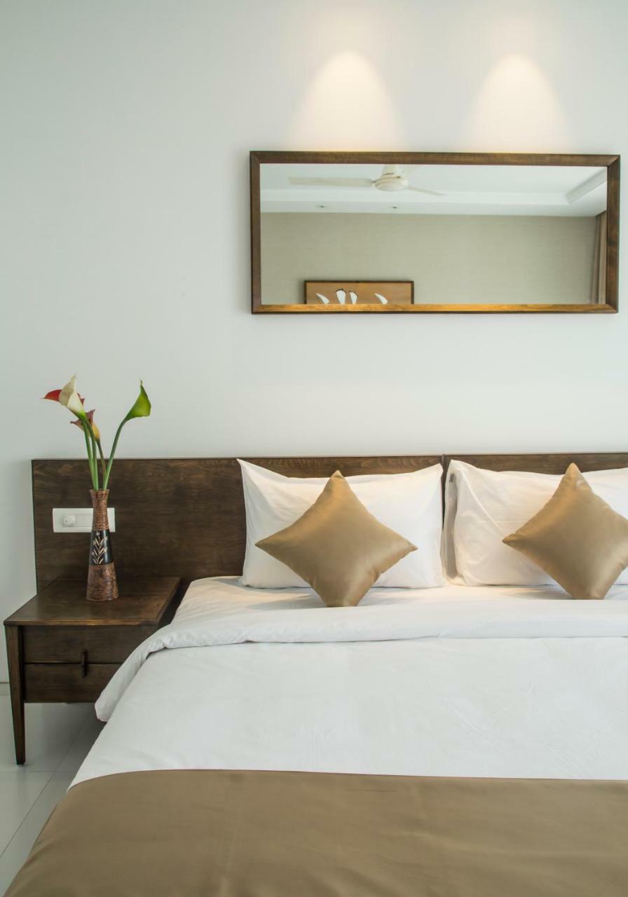 Kent Baywatch Suites Коччи Экстерьер фото