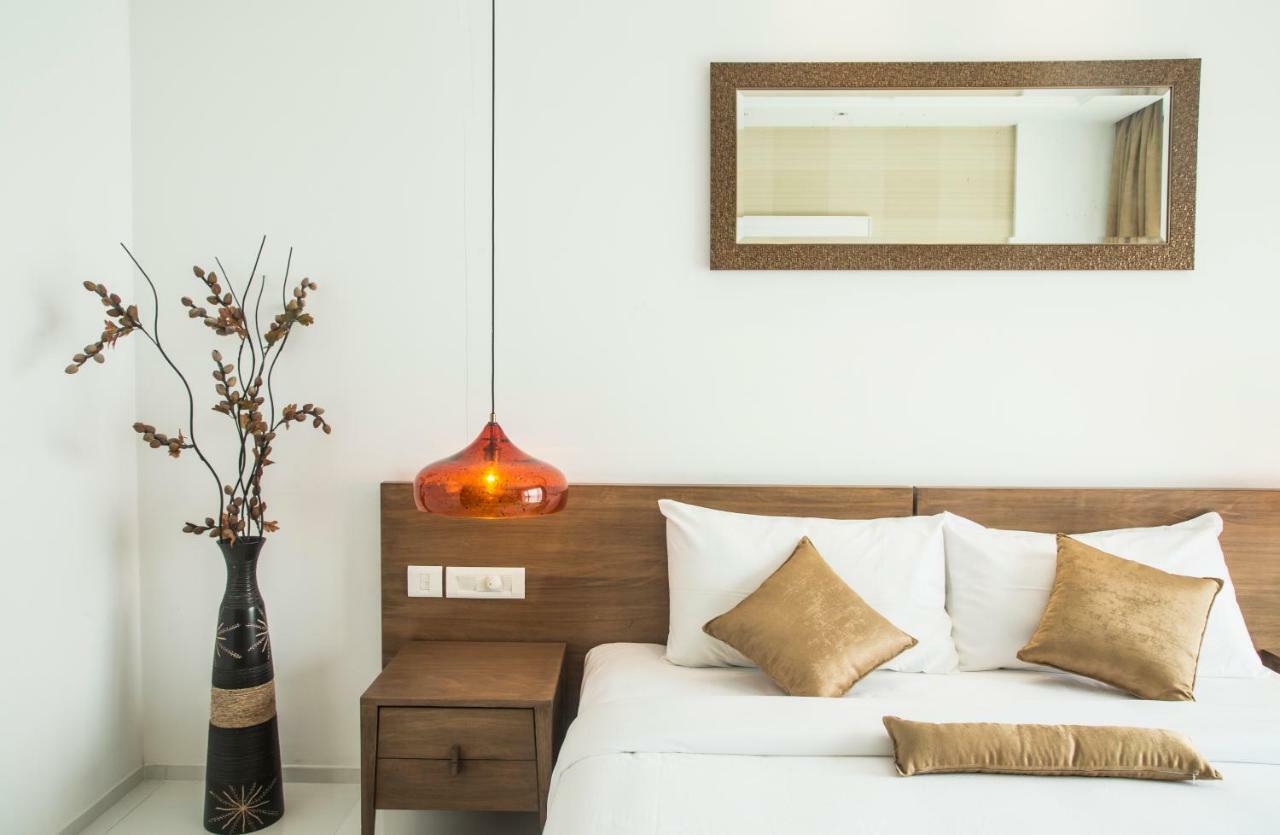 Kent Baywatch Suites Коччи Экстерьер фото